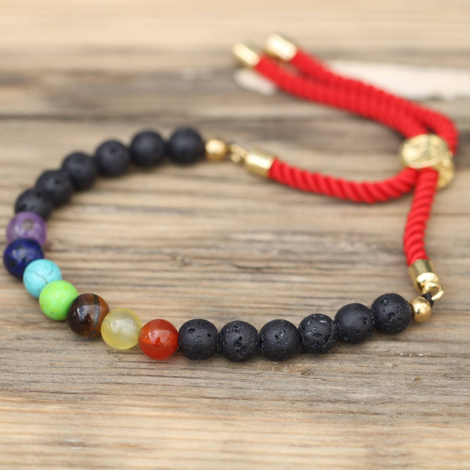Bracelet réglable chakras pierres de lave