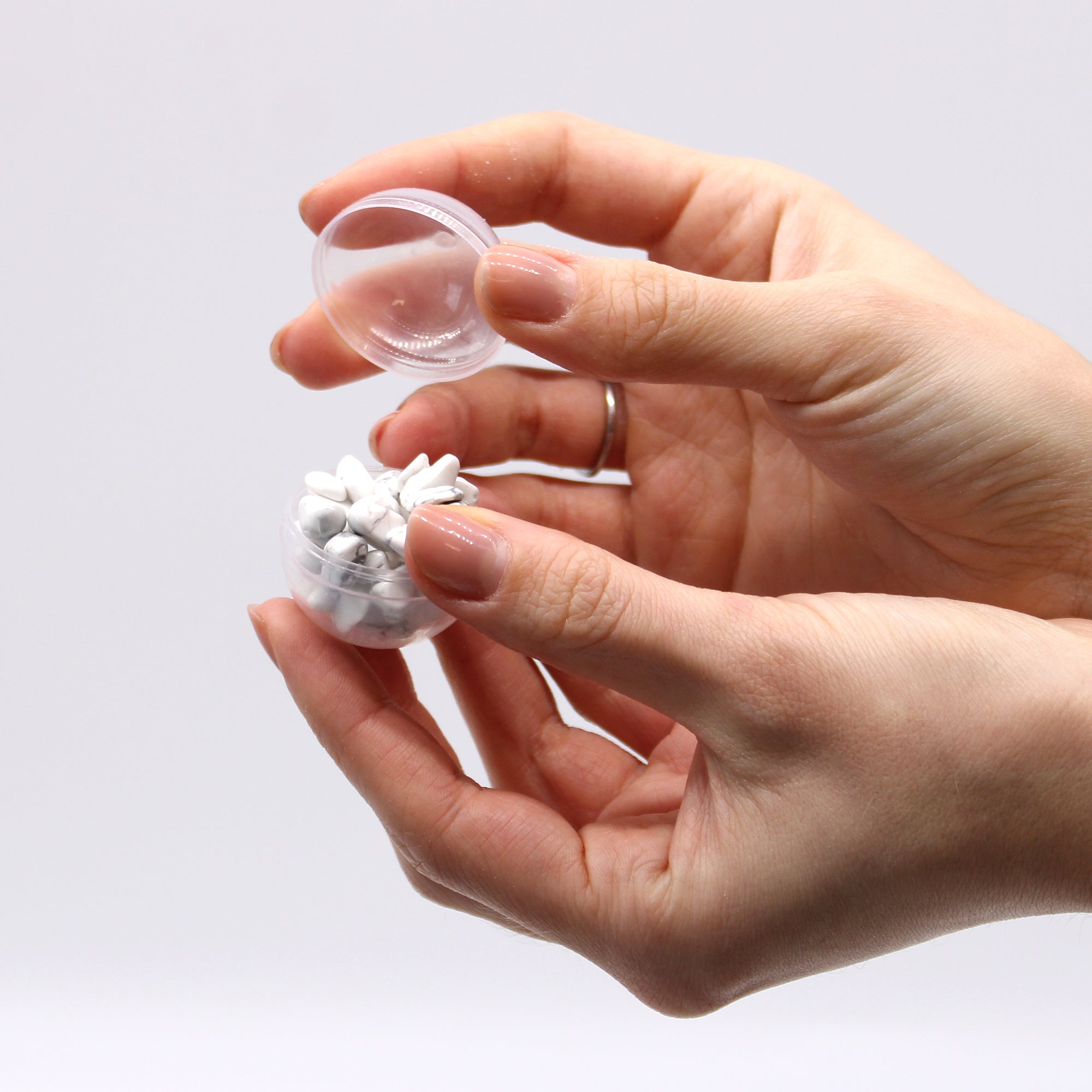Bombe de bain avec bracelet en jaspe blanc