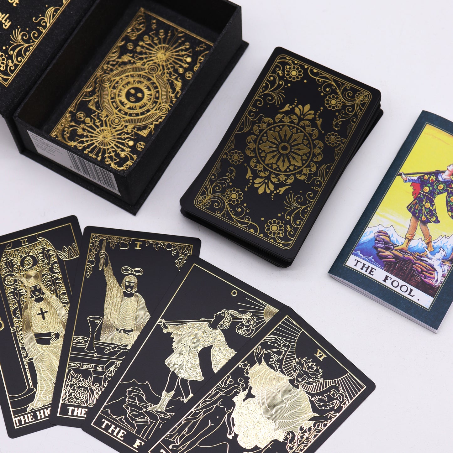 Coffret de tarot feuille d'or avec livre